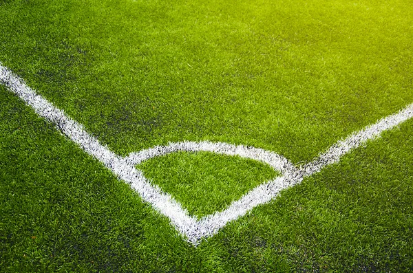 Gras voetbalveld met markering — Stockfoto