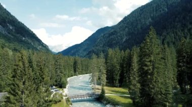 Hava Aracı - Alp Akıntısının Manzarası