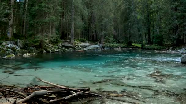アモーラのターコイズブルーの湖の風景 — ストック動画