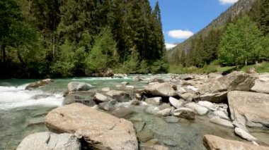 Dolomitlerdeki Dağ Manzarası -5K
