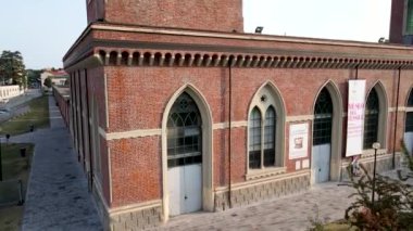 Hava Aracı - Busto Arsizio Kalesi 'nin manzarası İtalya MDCCCLXVI DC.