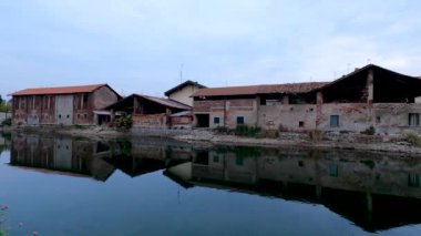 Naviglio Grande İtalya 'da manzara - 5K