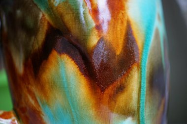 Seramik bardakta renk sıçraması