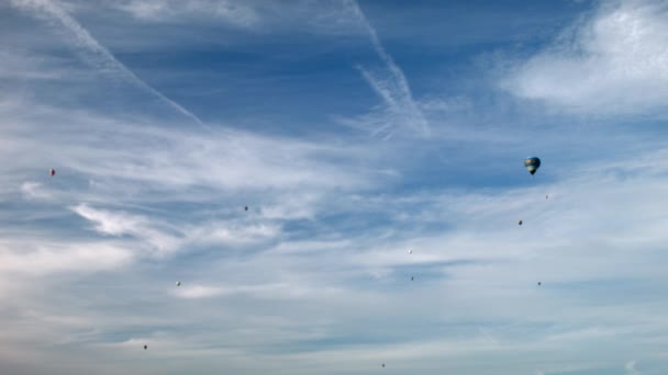 Ballon aérien sur le ciel 