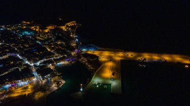 Rethymno, Girit, Yunanistan 'da gece hayatı ve gece lambaları
