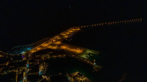 Νυχτερινή Ζωή Και Νυχτερινά Φώτα Στο Ρέθυμνο Κρήτη — Φωτογραφία Αρχείου