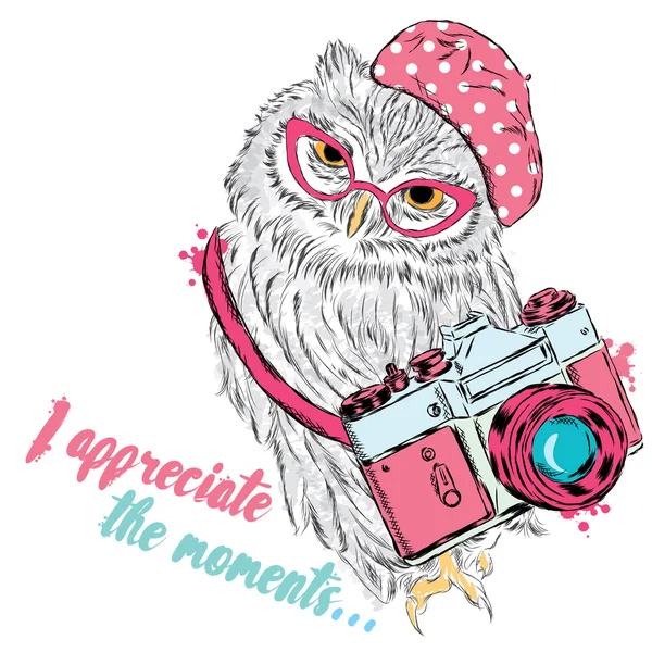 Cute owl with a camera. Hipster. Vector illustration for greeting card, poster, or print on clothes. — Stock Vector