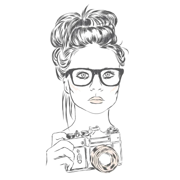 Chica con una cámara vintage. Ilustración vectorial . — Vector de stock