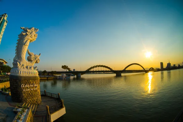 Ponte del fiume Drago — Foto Stock