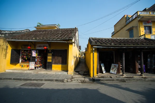 Båtar i Thu river, Vietnam. — Stockfoto