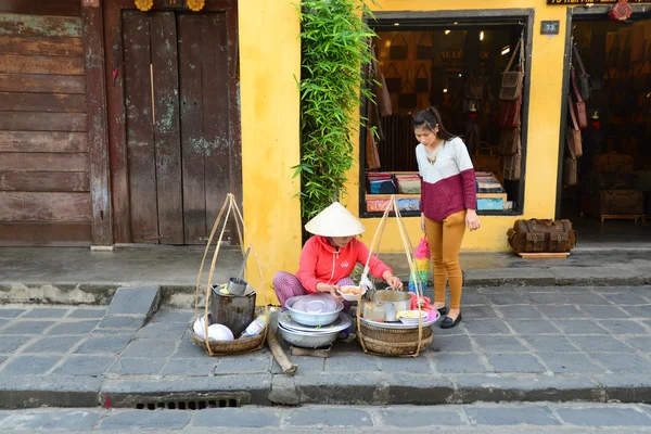 Vendedor ambulante en Vietnam — Foto de Stock