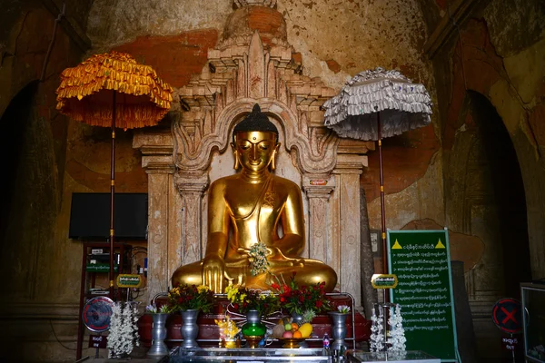 Ένα Budha άγαλμα στο ναό — Φωτογραφία Αρχείου