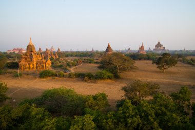 Bagan 'daki tapınaklar, Myanmar.