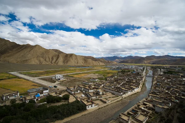Shegar Dzong (Pelkor klasztor) w Tingri w Tybecie, Chinach — Zdjęcie stockowe
