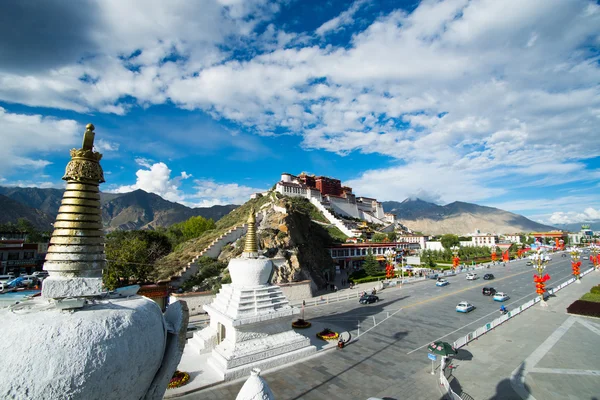 Palác Potala ve Lhase, Tibet. — Stock fotografie