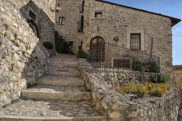Santo Stefano di Sessanio Village, Abruzzo, L'Aquila — Stockfoto