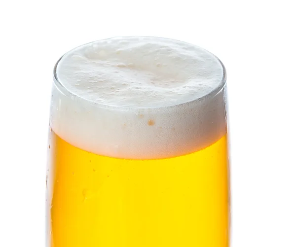 グラスの中のビールの泡 — ストック写真