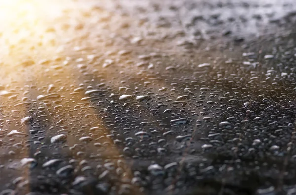 Fundo Escuro Gotas Chuva Vidro Perto — Fotografia de Stock