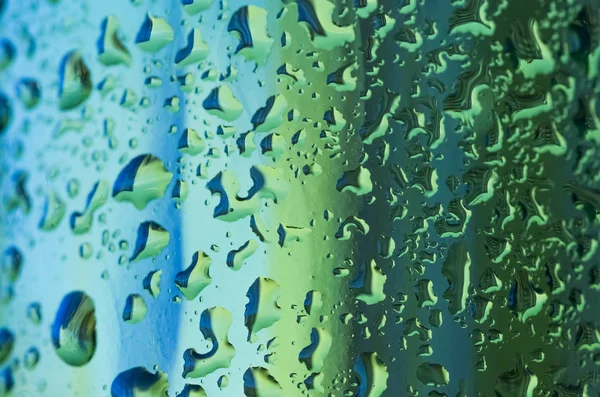 Gotas de agua en la botella —  Fotos de Stock