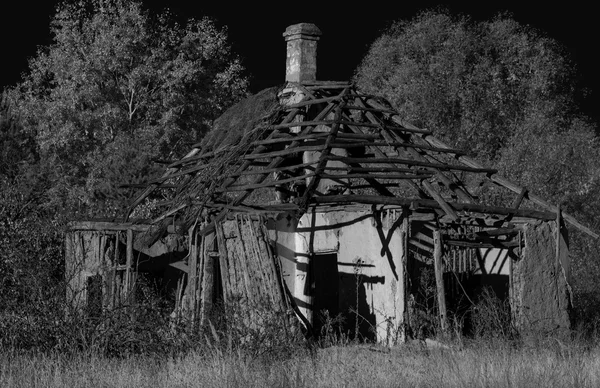 Las Ruinas Vieja Casa Abandonada Noche Luna —  Fotos de Stock