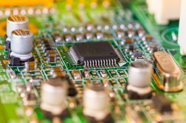 Bilgisayar elektronik bileşenleri