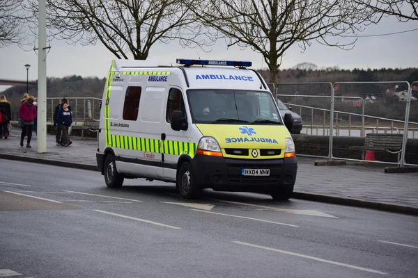 St John ambulance - Bideford Devon - 01/01/2015 — Stock Photo, Image