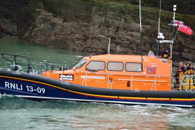 Rnli filika Kuzey Devon sahil üzerinde 