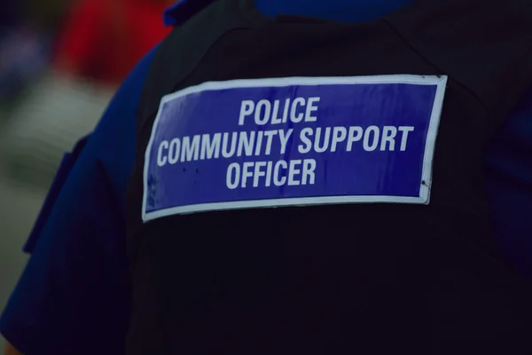 Közösségi támogatás rendőr. — Stock Fotó