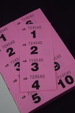 Pembe çekiliş bilet kitap. 