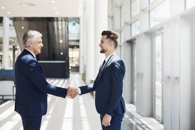 Seni eğitmeyi dört gözle bekliyorum.