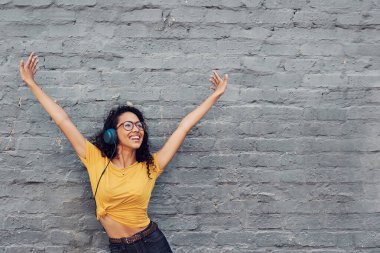 Kendini ifade edebilmek özgürlüktür.