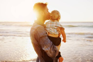 Oğluyla özel anlar.