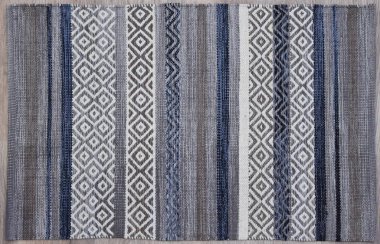 Yüksek çözünürlüklü el dokuması kilim ve halı motifleri ve renkleri