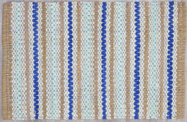 Yüksek çözünürlüklü el dokuması kilim ve halı motifleri ve renkleri