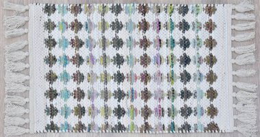 Yüksek çözünürlüklü el dokuması kilim ve halı motifleri ve renkleri