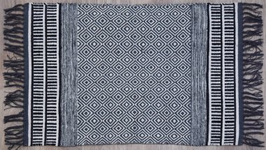 Yüksek çözünürlüklü el dokuması kilim ve halı motifleri ve renkleri