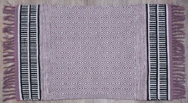 Yüksek çözünürlüklü el dokuması kilim ve halı motifleri ve renkleri