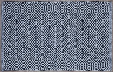 Yüksek çözünürlüklü el dokuması kilim ve halı motifleri ve renkleri