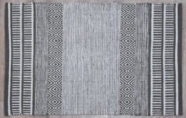 Yüksek çözünürlüklü el dokuması kilim ve halı motifleri ve renkleri