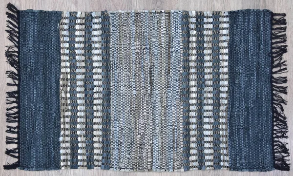 Yüksek çözünürlüklü el dokuması kilim ve halı motifleri ve renkleri