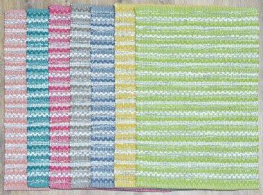 Yüksek çözünürlüklü orijinal el dokuması kilim ve halı motifleri ve renkleri