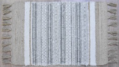 Yüksek çözünürlüklü orijinal el dokuması kilim ve halı motifleri ve renkleri