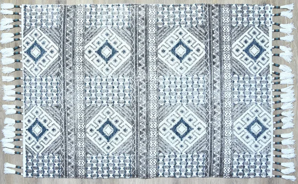 Yüksek çözünürlüklü orijinal el dokuması kilim ve halı motifleri ve renkleri