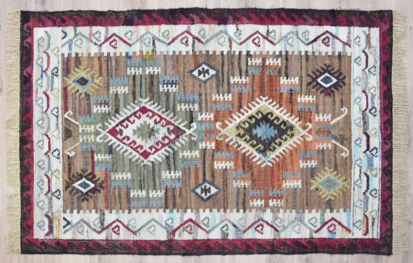 Yüksek çözünürlüklü orijinal el dokuması kilim ve halı motifleri ve renkleri