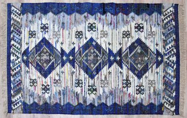 Yüksek çözünürlüklü orijinal el dokuması kilim ve halı motifleri ve renkleri