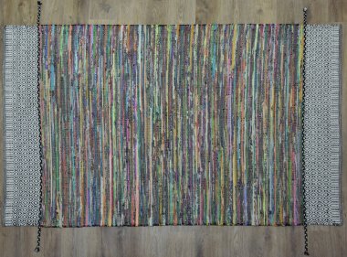 Yüksek çözünürlüklü orijinal el dokuması kilim ve halı motifleri ve renkleri