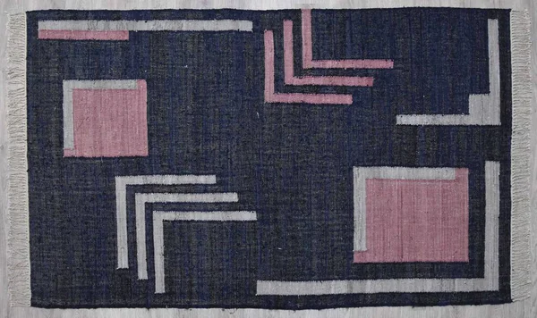 Yüksek çözünürlüklü orijinal el dokuması kilim ve halı motifleri ve renkleri