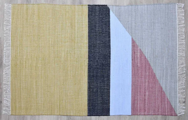 Yüksek çözünürlüklü orijinal el dokuması kilim ve halı motifleri ve renkleri