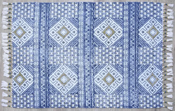 Yüksek çözünürlüklü orijinal el dokuması kilim ve halı motifleri ve renkleri