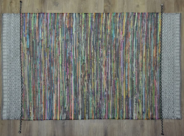 Yüksek çözünürlüklü orijinal el dokuması kilim ve halı motifleri ve renkleri